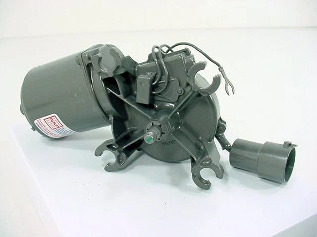 前挡风玻璃刮水电机适用于 1983 年丰田 Cressida 43 - 1733 再制造 — 第 2/4 张图片