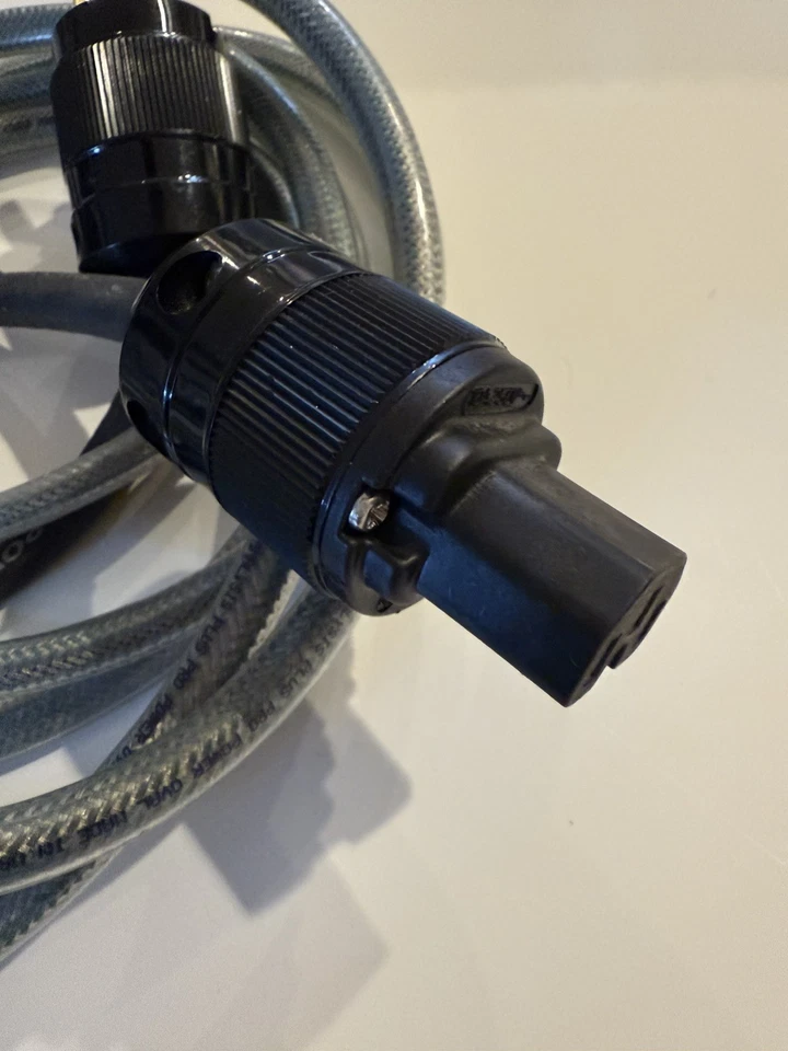 Analysis Plus Power Pro Oval Professional Power Cable 9ft - Image 4 of 4