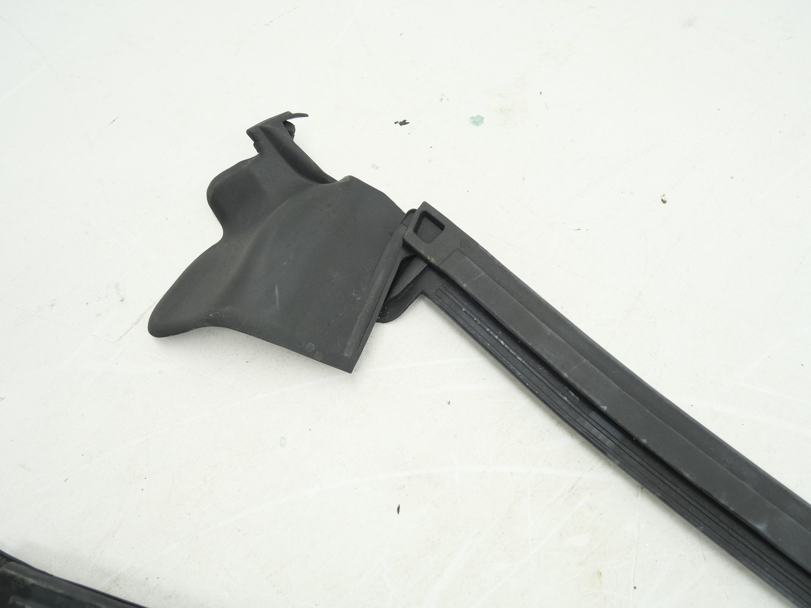 Used Door Molding Weather Strip Seal Driver/Passenger 2016-2021 McLaren 570S OEM