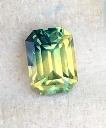 Zafiro australiano de 1,07 quilates sin calor zafiro de alta calidad Foto 3 de 3