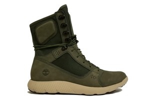 botas tacticas timberland