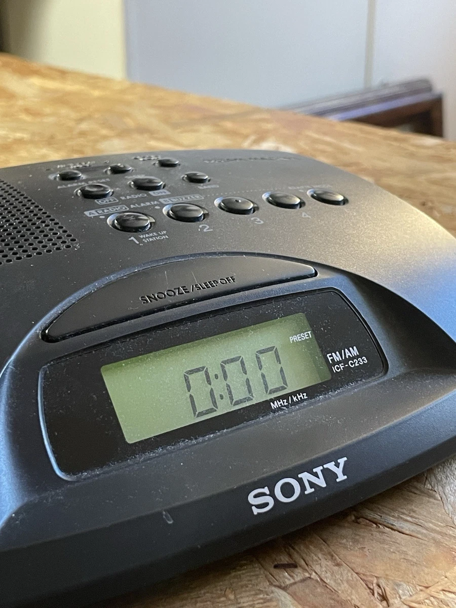 Radio despertador Sony Dream Machine ICF-C233 FM/AM pantalla digital negra
