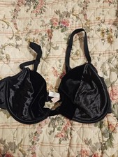 Victoria's Secret Black Velvet Underwire Bra 36C Women Lingerie
