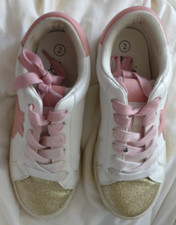 Art Class Girl's Size 2 Kaitlyn Court Sneakers Pink/Gold/White Pre-owned