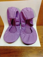 The Storehouse flats Women’s size 6 Purple Leather slippers As Is