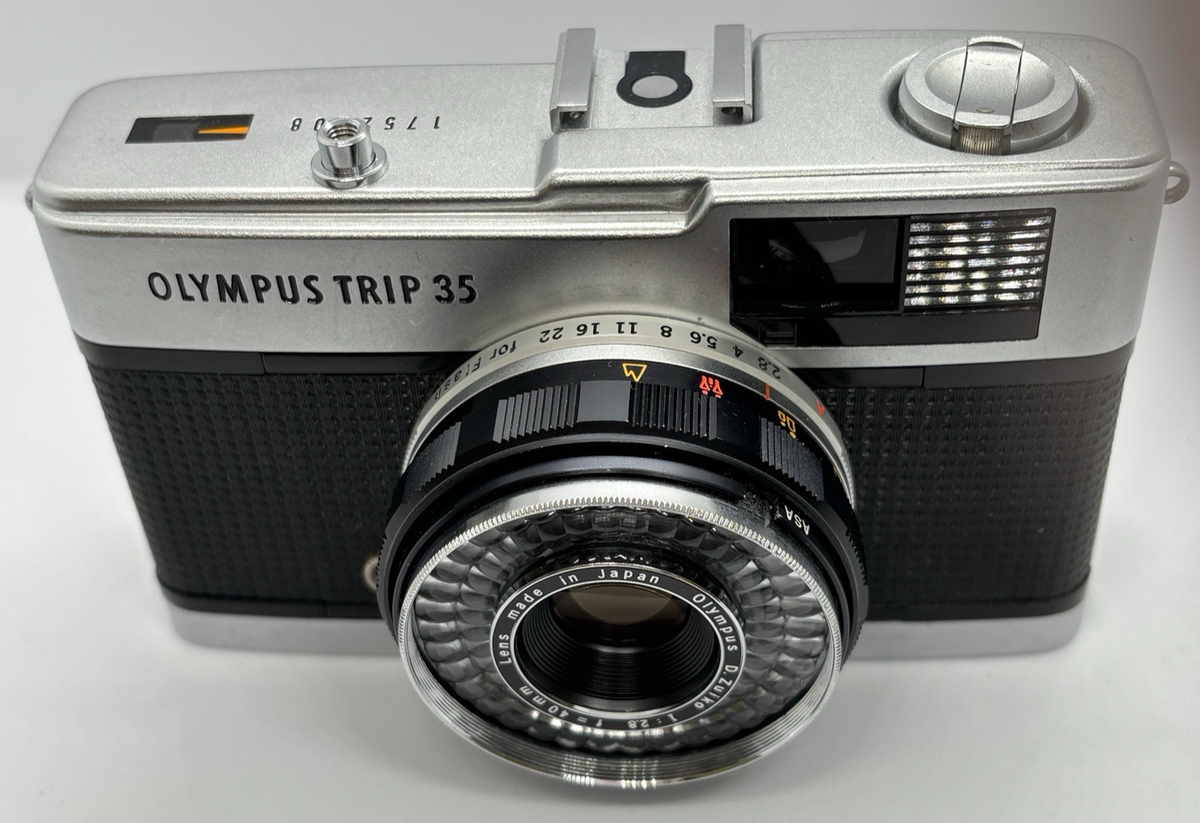 美品 Olympus Trip35 Zuiko 40mm f2.8 Camera s-l400.jpg