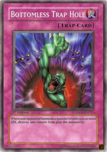 Bottomless Trap Hole - SDZW-EN034 - Common - 1st Edition x3 - Near Mint