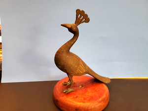Vintage detailed proud metal Peacock figure stands 6" tall