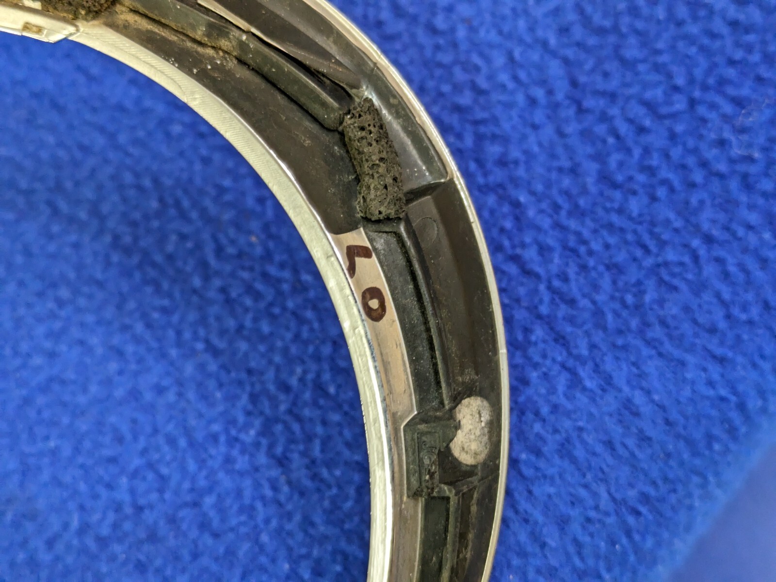 2006-2012 BENTLEY CONTINENTAL FRONT left driver outside HEADLIGHT TRIM ring