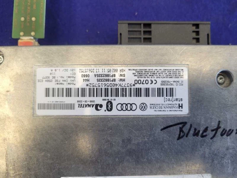 2014 Audi R8 V10 Coupe Bluetooth Control Module Unit 2136 - Image 3 of 4