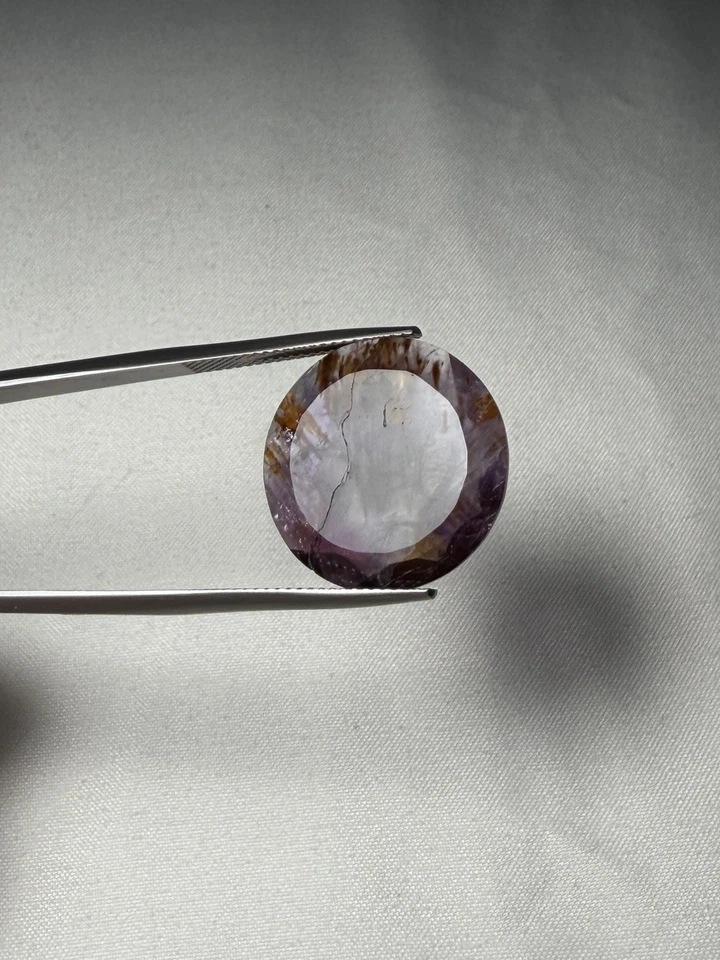 S021- Super Siete, Piedra de Melodía, Cristal Sagrado, Armonía, Cacoxenita en Amatista Foto 3 de 4