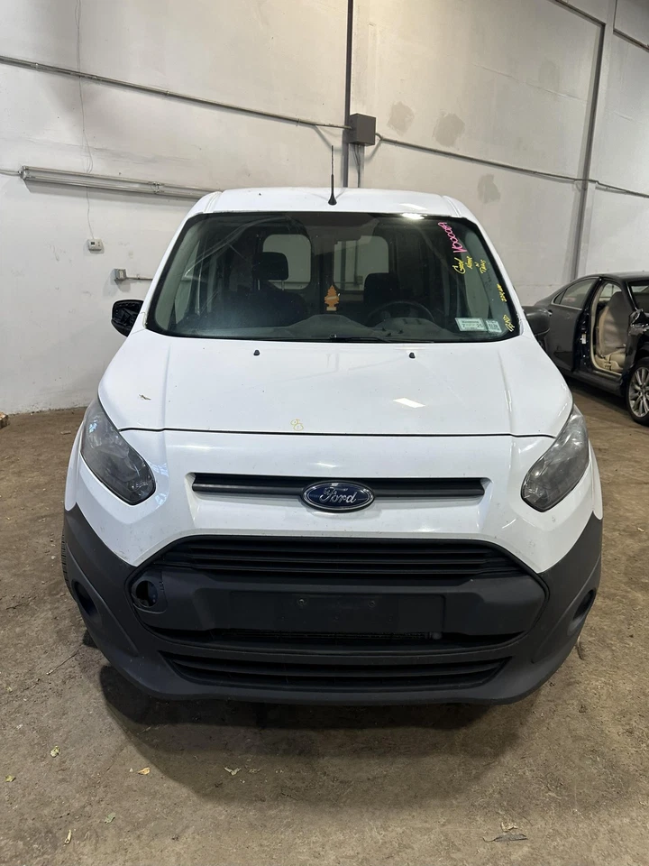 Conjunto de filtro de aire usado se adapta a: Ford Transit Connect 2017 2,5 grado C Foto 2 de 4