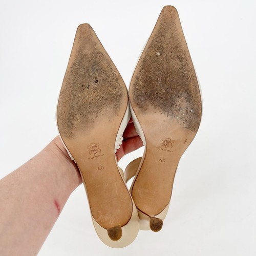 Manolo Blahnik Retro Floral Eyelet Beige Pointed Cap Toe Slingback Heel IT 40 - Picture 9 of 10