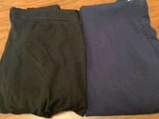 2 Pairs if Ladies Leggings. 1 Navy. 1 Black. Full Length. Size 8-10.