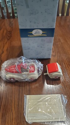 HALLMARK KIDDIE CAR CLASSICS 1940 CUSTOM ROADSTER WITH TRAILER LIMITED EDITION