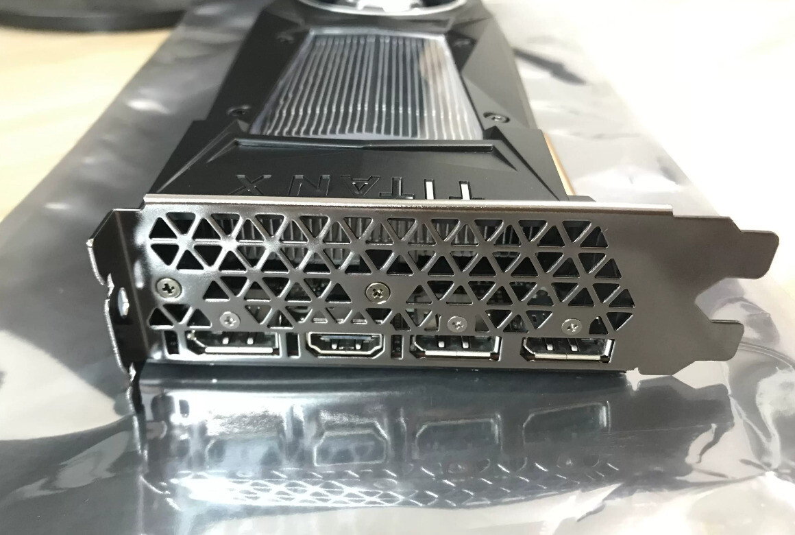 9️⃣NVIDIA TITAN X グラフィックカード GPU PG611 s-l400.jpg