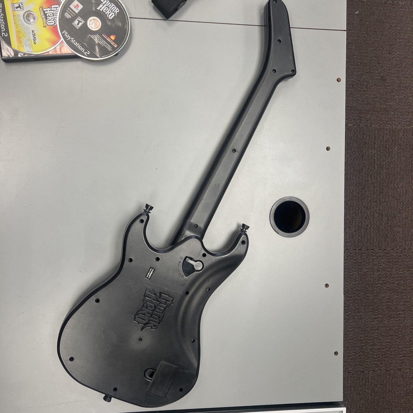 Guitar Hero 3 Legends Of Rock Bundle PS2 Kramer Striker Guitar Dongle