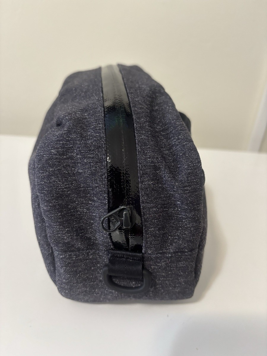 Lululemon Core Kit Bag Water Repellent Toiletries Training Black LM9AHKS View 4