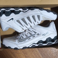Nike Reax 8 TR Mesh Low Top Training Sneakers...