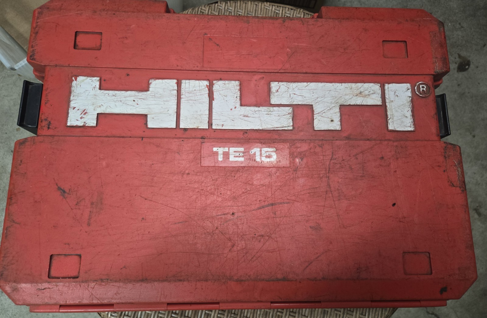 Hilti TE 15-C Corded Rotary Hammer Drill.                                   (KG)