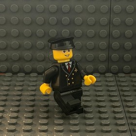Lego Town Minifigure - Pilot air044 (From 3182 Airport) RARE 15y/o Minifig.