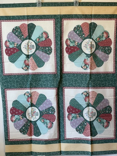 Quilt Pillow Fabric Preowned FLAW READ