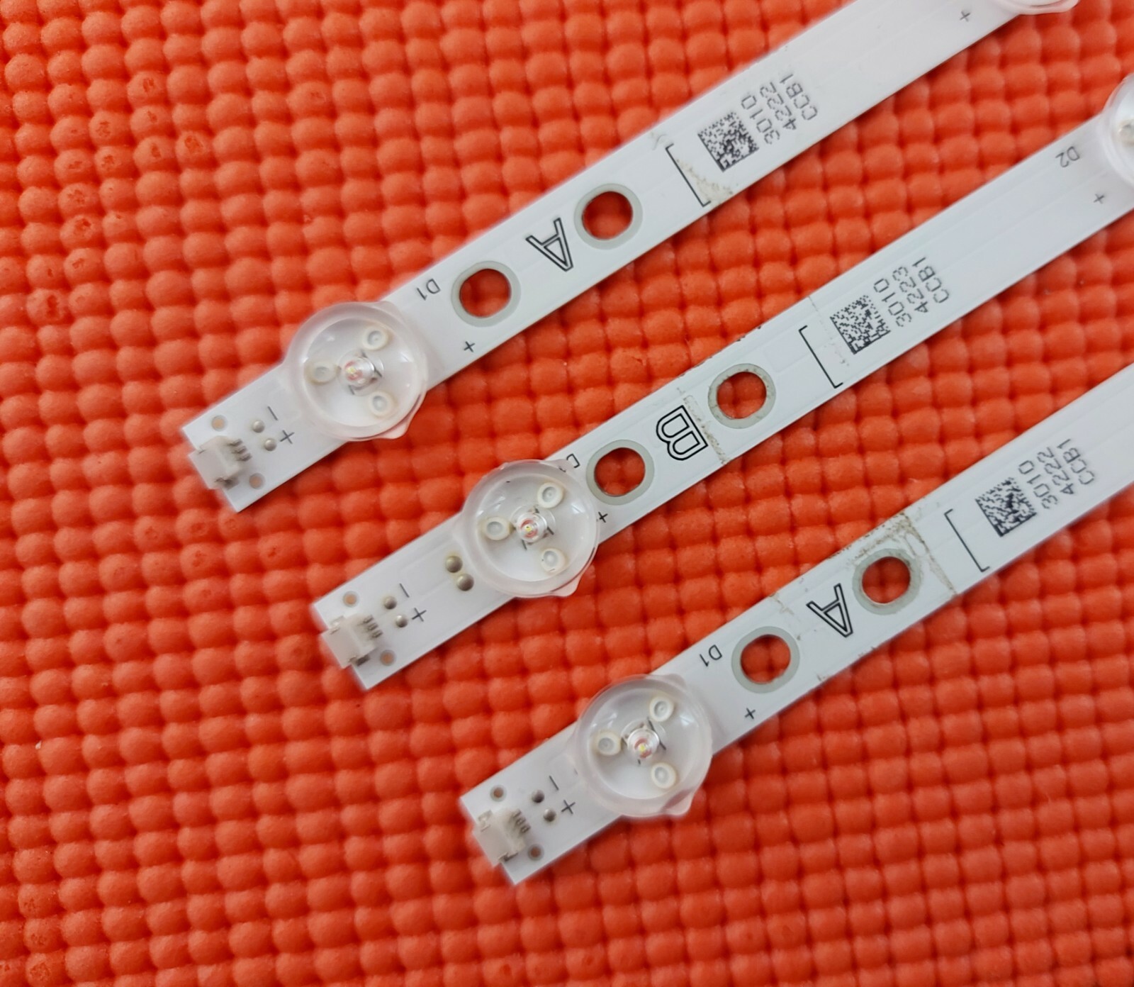 BACKLIGHT SET 17DLB43VER7-A 30104222 17DLB43VER7-B 30104223 