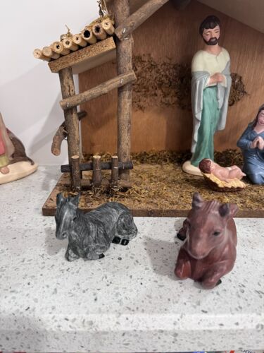 Vintage 1980's 11 Pcs Chalk Plaster Hand Painted Nativity Set Hobbyist 8" Scale - Picture 6 of 10