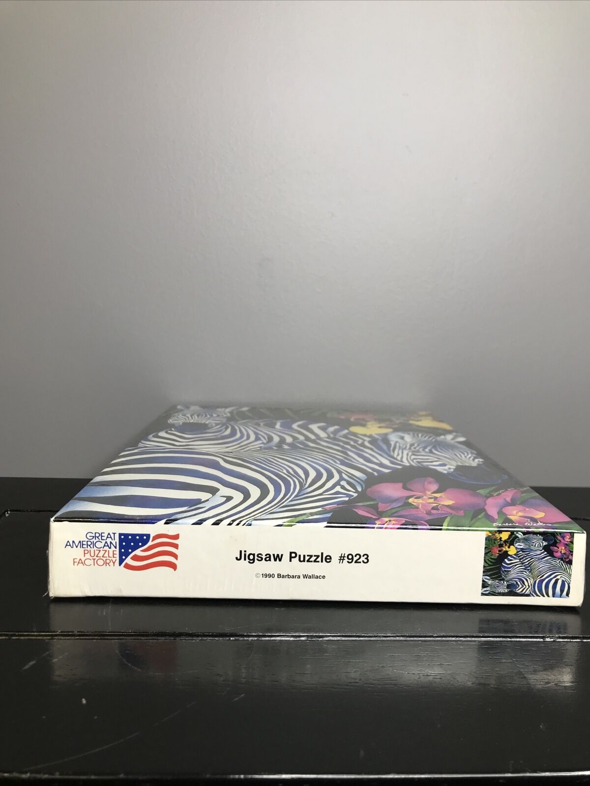 Great American Puzzle Factory Stripes & Shadows Zebra 550 Pieces Barbara  Wallace