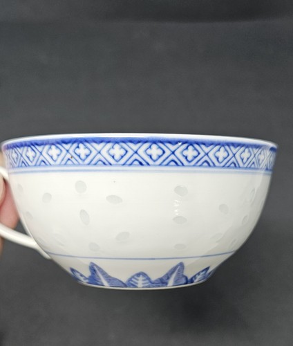 7 Vintage Chinese Tienshan Blue & White Porcelain Cups With Creamer Rice Flower - Picture 8 of 21