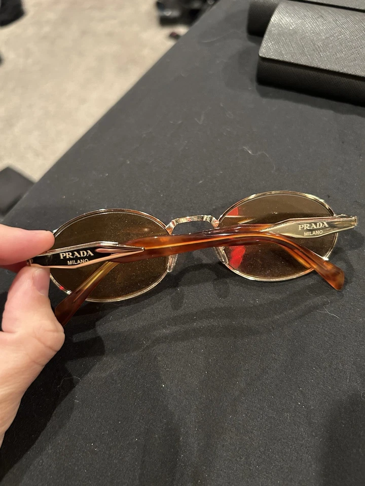 NEW PR65ZS ZVN02Z PRADA SUNGLASSES PR 65ZS ZVN02Z OVAL GOLD SPR 65Z EYEWEAR - Image 2 of 3