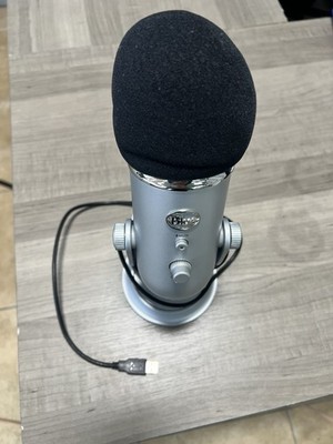 Logitech for Creators Blue Yeti USB Microphone - Excellent Condition