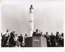 Original NASA 8x10 Photo MERCURY 3 APOLLO 14 ASTRONAUT ALAN B SHEPARD JR 1971 1