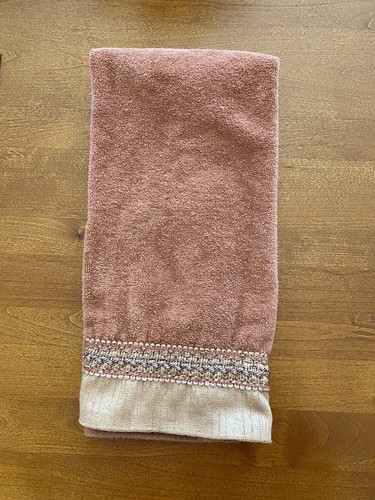 Avanti Decorative Luxury Hand Towel Embellished Terracotta w/ Gold Trim - Picture 2 of 4