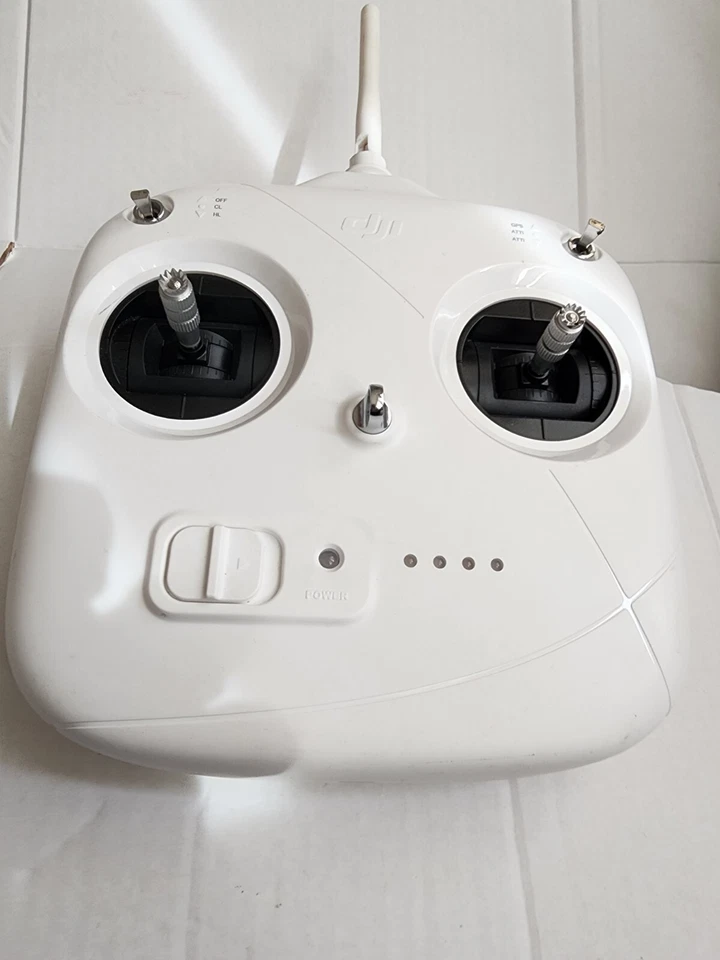 DJI Radio Controllers 5.85G or 2.47G Mode 2 For Phantom 2 Vision - Image 3 of 4