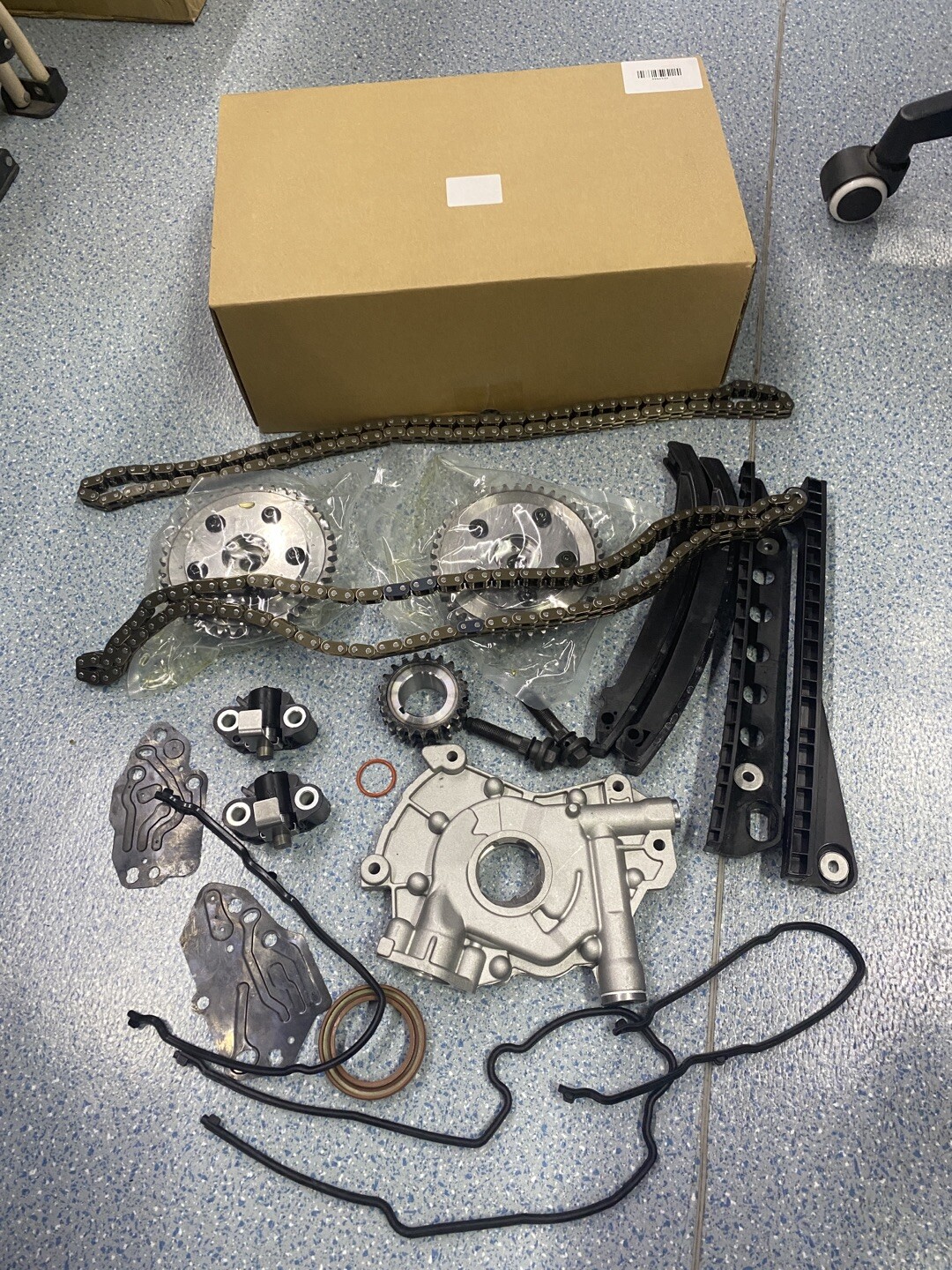 Timing Chain & Oil Pump Kit For Ford F150 F250 F350 Expedition