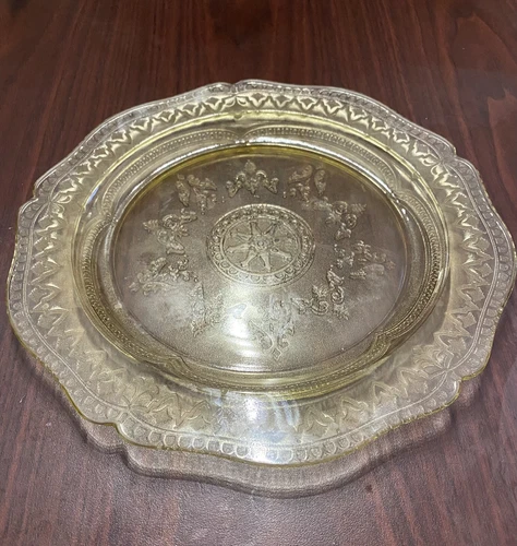 FEDERAL GLASS 11" YELLOW GLASS DINNER PLATE "PATRICIAN SPOKE" VTG USA Depression