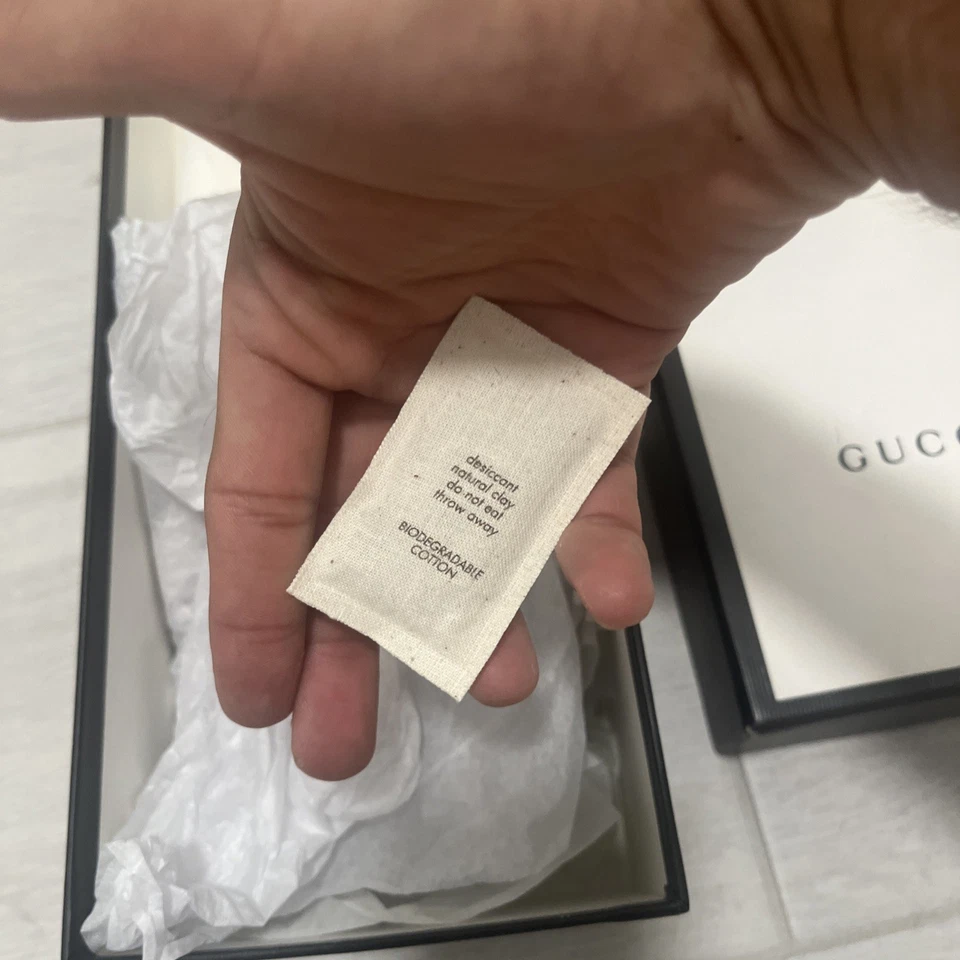 GUCCI пустая коробка для обуви черный и белый "6,5 X" 12 X" 4 ткани и документы - Изображение 3 из 4