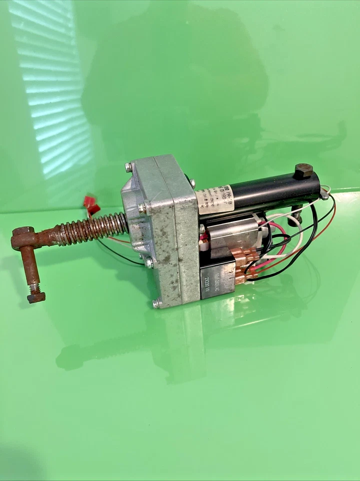 Treadmill Incline Motor  Pro Form C 970 - Image 3 of 4