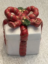 Vintage Fitz & Floyd  Hand painted Ceramic Christmas Lidded Box  Korea