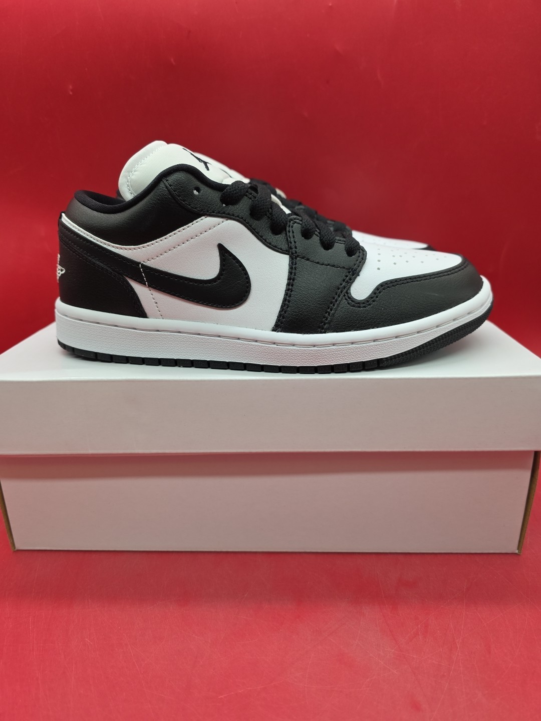 Wmns Size 6.5 Air Jordan 1 Low Black And White DC0774-101