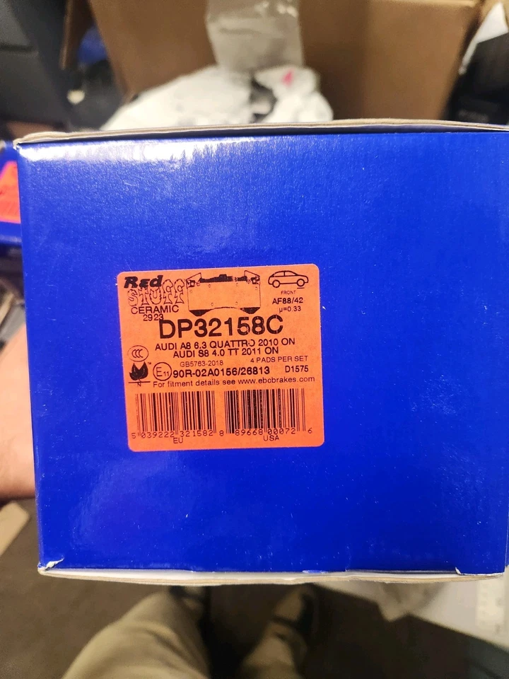 Передняя керамическая тормозная колодка с низким содержанием пыли Ebc Redstuff Dp32158C для Audi A8 Rs7 S6 13–18 годов выпуска - Изображение 2 из 2
