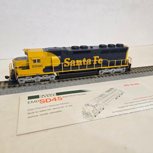 Kato 37-1746 HO Santa Fe EMD SD-45 Loco funciona DC y DCC sin sonido | Condition: Used