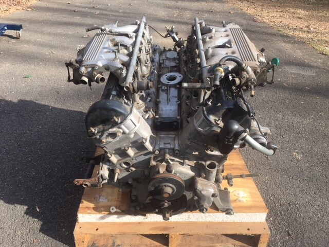 洋書 The V12 Engine 洋書 The V12 Engine The V12 Engine. The Untold Inside Story