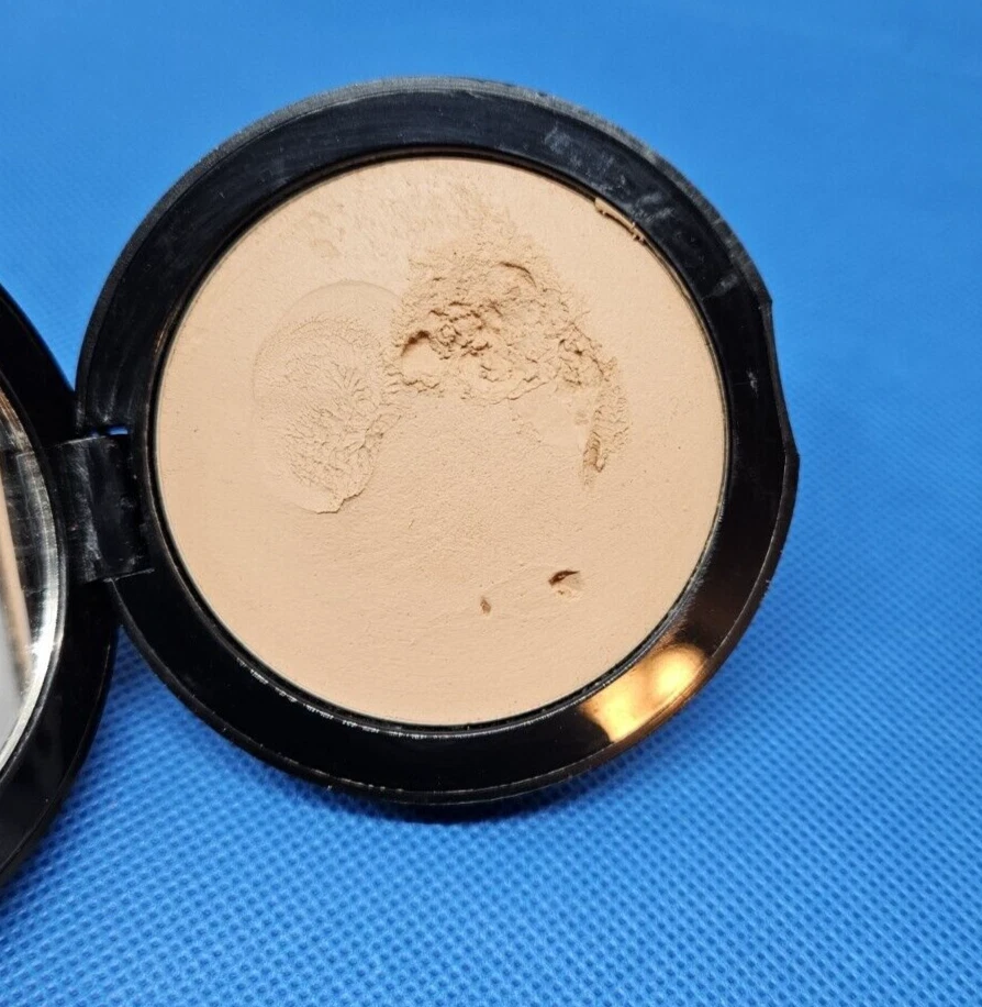 Base transformadora Edward Bess Flawless Illusion MEDIANA (DAÑADA/DEFECTUOSA) Foto 2 de 4