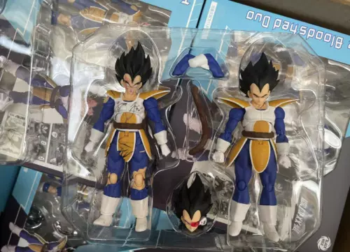 Juguetes Agujero Negro Vegeta daños y versión normal vegeta en stock Sin usar, en caja sellada - Imagen 4 de 6