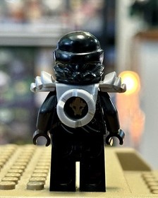 LEGO Ninjago Cole ZX w/ Shoulder Armor Minifigure njo039