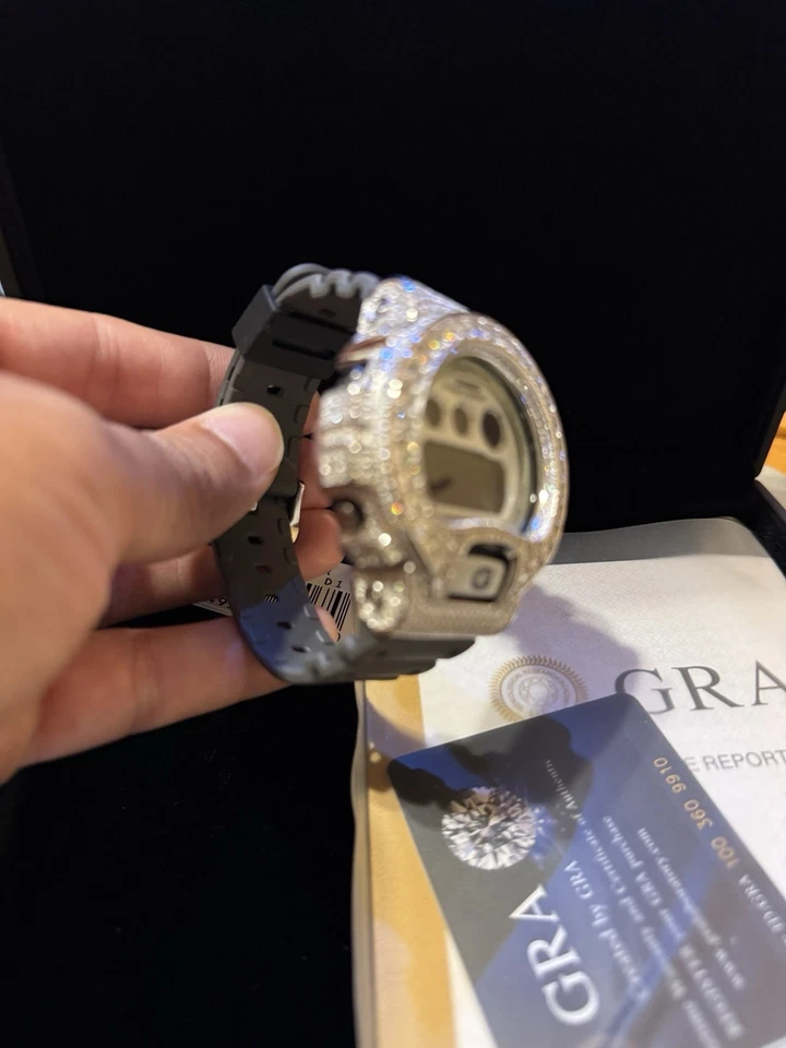 Муассанит Fully Iced Out G-SHOCK DW-6900 — цвет D, безупречная четкость - Изображение 2 из 4