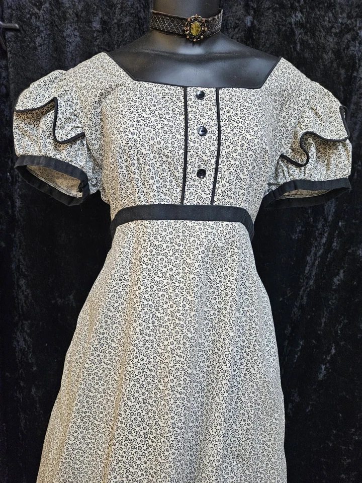 JANE AUSTEN Regency Dress COTTON and lined 40 " BUSTworn  in one play NECKLAC WI - Image 2 of 4
