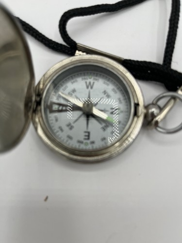 Vtg Japan Compass Magnetized Pointer Phosphorescent Markings Low Light With Cord - Picture 7 of 10